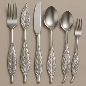 Juego de Cubiertos de Acero Inoxidable de Estilo Lujoso, Tenedor, Cuchara, Cuchillo para Uso en Hoteles y Comedores Domésticos - Product Image 5