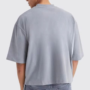 T-shirt oversize homme à épaules tombantes, col côtelé épais, impression de logo personnalisée, streetwear, coupe courte, 100% coton peigné - Product Image 3
