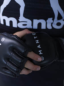2024 Nuevo diseño Guantes profesionales MMA Logotipo personalizado Quty Leather 8oz Guantes de boxeo de entrenamiento - Product Image 5