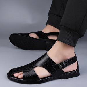 รองเท้าแตะหนังแท้สำหรับผู้ชาย ระบายอากาศได้ดี กันลื่น พื้นยางคุณภาพสูงสำหรับกิจกรรมกลางแจ้ง สีดำ แบบแบน - Product Image 4