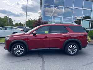 เรด 2024 พาธไฟน์เดอร์ เอสแอล ขับเคลื่อน 4 ล้อ (มือสอง สภาพดีเยี่ยม) เบาะหนัง สตาร์ทเครื่องด้วยรีโมท ชุดอุปกรณ์ลากจูง แถวที่สาม พวงมาลัยซ้าย หลังคาพาโนรามาสีเข้ม - Product Image 3