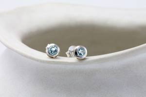 Boucles d'oreilles, boucles d'oreilles topaze bleue faites à la main, boucles d'oreilles topaze bleue, bijoux topaze, boucles d'oreilles pierre de naissance décembre faites à la main - Product Image 4
