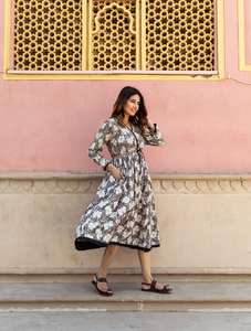 Vestido Midi Bohemio Alora de Algodón Puro, Hecho a Mano, Estampado Floral Marrón, Vestido Casual de Verano - Product Image 5