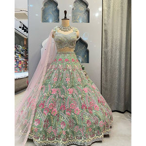 Exportador de Grandes Cantidades que Vende Ropa de Novia de Diseñador de Calidad Estándar, Colección de Ropa India, Lehenga Choli de Georgette Sintética - Product Image 1