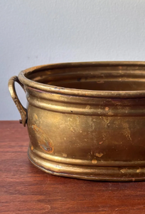 Jardinière élégante en laiton tendance avec un ton riche, conçue pour les maisons classiques modernes, les décorations de mariage historiques ou à offrir en cadeau - Product Image 6