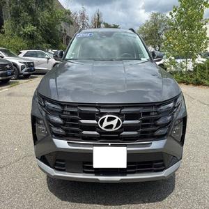 2025 H-y-u-n-d-a-i T-u-c-s-o-n SEL Convenience AWD bajo kilometraje y precio asequible en stock listo para enviar - Product Image 1