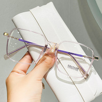 Lunettes Anti-Lumière Bleue Carrées de Designer en Gros 2023 Montures de Luxe pour Femmes Lunettes Transparente