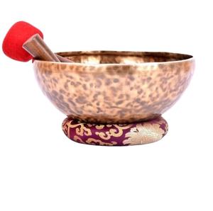 Ensemble de bol chantant spirituel en laiton brillant de haute qualité avec maillet et coussin Relaxation profonde guérison chant sonore - Product Image 1