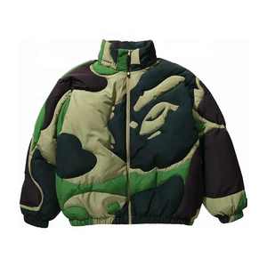 Chaqueta Acolchada con Estampado 3D para Hombre, Invierno 2025, Diseño Impermeable de Mezcla de Poliéster/Algodón, Resistente al Viento, Logotipo Metálico Negro - Product Image 4