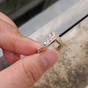 ชุดแหวนเพชรโมอีส3.00 CTW ทรงรีตัดครึ่งวงแต่งงานชั่วนิรันดร์พร้อมช่อและสายรัดสีเหลืองทอง - Product Image 5