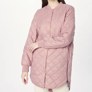 Chaqueta acolchada de punto rosa oscuro para mujer personalizada al por mayor con relleno de poliéster de invierno - Product Image 1