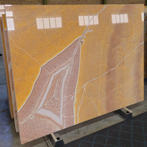 Desert Rose Marbre Dalles Naturel Rose Beige et Or Onyx Pierre pour Projets Intérieur de Luxe pour Chambres Cuisines EAU KSA Qatar - Product Image 1