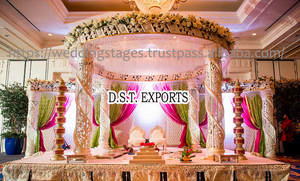 Mandap de Fibra Dorada para Bodas Hindúes, Nueva York, Última Tendencia, Pilares de Pasillo de Fibra Dorada Tallada, Decoración para Bodas en Nueva York - Product Image 5