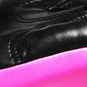 Gants de boxe en cuir professionnels personnalisés avec évacuation de l'humidité, fabriqués en usine - Product Image 4