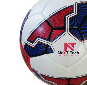 Tech Industries Ballon d'entraînement de football Matériau PU à des fins d'entraînement avec un design personnalisé et un logo personnalisé - Product Image 4