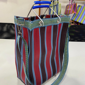 กระเป๋าโท้ทแฟชั่นผู้หญิงแบบเปิดปิดสไตล์ญี่ปุ่นกันน้ำได้สำหรับฤดูร้อนขายส่งจำนวนมากได้รับการยอมรับไนลอนรีไซเคิล - Product Image 3