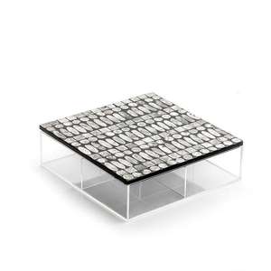 Boîte en acrylique moderne avec couvercle en incrustation de nacre Nouveau design Boîte cadeau en chocolat Ramadan Eid Holiday Fabriquée à la main au Vietnam - Product Image 4