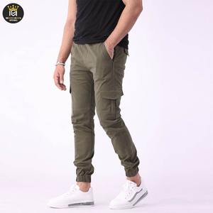 กางเกงคาร์โก้ผู้ชาย ปี 2025 ขายตรงจากโรงงาน ผลิตจากโพลีเอสเตอร์ 100% ระบายอากาศได้ดี กันลม ใช้งานได้หลากหลาย พร้อมกระดุมผ่าหน้า - Product Image 3