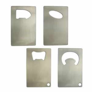 Abrebotellas de acero de cerveza personalizado, tarjeta de nombre, tarjeta de visita multiherramienta de Metal - Product Image 1