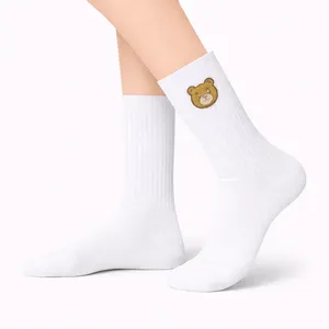 Calcetines Blancos hasta el Tobillo para Niña con Patrón Bordado de Osito de Peluche, Transpirables y Suaves, Tejidos, para Verano, Talla Única - Product Image 1