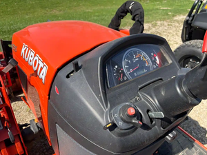 Mini Tractor Kubota BX23S en Oferta, Tractor Compacto de 4 Ruedas con Caja de Cambios Automática, Precio de Fábrica al por Mayor de Calidad - Product Image 4