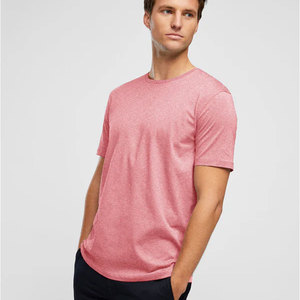 T-shirt Softstyle pour adulte T-shirt uni à col rond en coton filé à la mode - Product Image 4