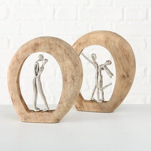 Sculpture d'équilibre circulaire abstraite avec figurine humaine en aluminium artisanal sur base en bois massif, objets d'art modernes - Product Image 3