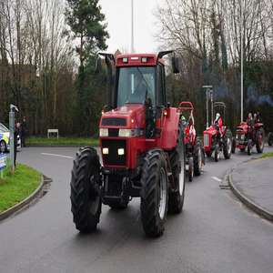 Meilleur prix pour tracteur Case IH 2RM 50-80 CV Neuf Livraison rapide avec composants de boîte de vitesses d'origine en stock - Product Image 3