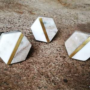 White & Golgen COColor 6 PCS Boutons en marbre les plus vendus avec taille de forme de couleur personnalisée Fabriqué en Inde Article - Product Image 3