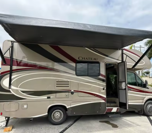 Occasion - Design Moderne - C-S-T-H-O-R-M-o-t-o-r-C-o-a-c-h-e-a-u-2-4B-L - Camping-Cruiser - Product Image 1