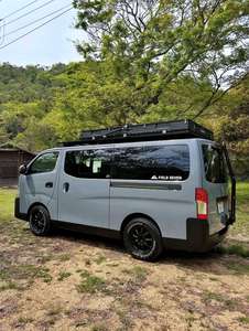 Trouvez des icônes similaires pour un véhicule de type caravane, camping-car ou motorhome tout-terrain 4x4. - Product Image 3