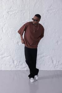 Camiseta de Algodón Lisa para Hombre, Personalizable, al por Mayor, Hecha en Turquía, Fabricante de Camisetas Básicas al por Mayor - Product Image 4