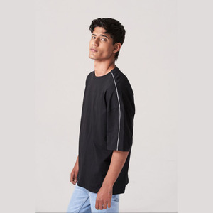 เสื้อยืดคอกลมเปิดไหล่100% สำหรับผู้ชายเสื้อยืดโอเวอร์ไซส์สำหรับผู้ชายทำจากผ้าฝ้าย - Product Image 4