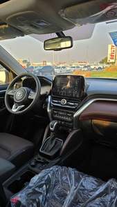 Nuovo 2026 Toyo Ta Urban Cruiser 1.5L motore a benzina nero scuro sedili interni in pelle I-Force Max auto usate automatiche Premium - Product Image 6