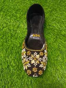 Women's <b>Khussa</b> Jutti Punjabi <b>Khussa</b> Ethnic Women's Wedding Traditional Handmade Golden Gota Work Custom Design <b>Khussa</b> Wholesale - Product Image 3