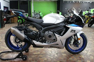 À VENDRE : Nouvelle Moto Sportive GSX R600 2025 2026 avec Garantie - Product Image 2