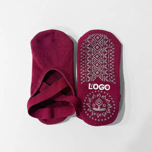 Chaussettes basses en coton doux de style basique pour l'intérieur, couleurs personnalisées, logo, emballage avec bande adhésive pour le Pilates, chaussettes de yoga pour femmes - Product Image 4