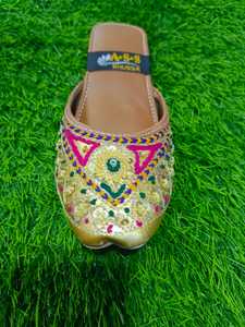 New Design Solid Color Custom Made Fancy Punjabi Khussa Jutti Womens Pakistani Khussa <b>Gota</b> Patti Design Stylish Chappal - Product Image 6