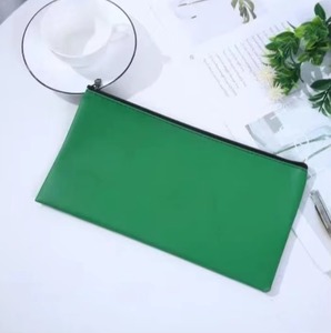 Accepter Sac de rangement multifonctionnel personnalisé avec logo imprimé portable en cuir PU multicolore Sac unisexe Portefeuilles durables - Product Image 6