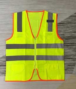 Chaleco de trabajo de seguridad personalizable de alta calidad Unisex tela de lana a prueba de viento Botón de logotipo personalizado de talla grande para ropa exterior de primavera - Product Image 3