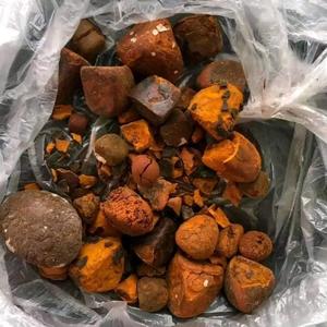 Cálculos biliares naturales de buey de alto grado Cálculos biliares de vaca Cálculos biliares de ganado Mejor precio Stock a granel Proteína capilar extraída de caballo - Product Image 5