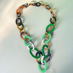 Collar de Lujo Hecho a Mano con Cuerno de Búfalo, Joyería Natural y Sostenible para Mujer, Alta Calidad - Product Image 3