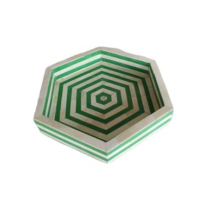 Bandeja para servir con incrustaciones de hueso de fuente de forma hexagonal bandeja para servir con incrustaciones de hueso multifuncional con diseño de tira para usos múltiples - Product Image 1