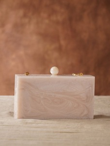 Pochette de sac en résine à la mode pour les filles pochette à main de fête de cadeau de mariage avec une belle décoration - Product Image 3