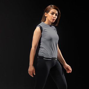 Camiseta sin mangas de gimnasio para mujer de alta calidad, ropa deportiva de punto elástica cómoda, ropa deportiva informal de moda para hacer ejercicio - Product Image 1