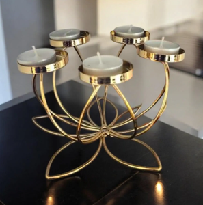 Vente flash : 5 bougeoirs en métal à bras pour un rangement compact et des configurations de décoration polyvalentes - Product Image 2