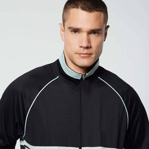 Veste de survêtement d'hiver noire unie personnalisée avec cordon de serrage, 100% coton, vêtements de sport légers, vêtements d'entraînement pour hommes - Product Image 3