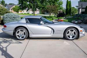 DODGE VIPER RT/10 USADO DE 1999, VOLANTE A LA IZQUIERDA/DERECHA - Product Image 3