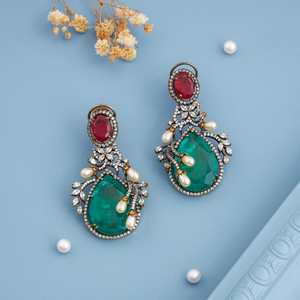 Boucles d'oreilles pendantes en zircon, style vintage et tendance, design goutte d'eau et pompon, plaqué or, alliage de zinc, pour fête ou cadeau - Product Image 2