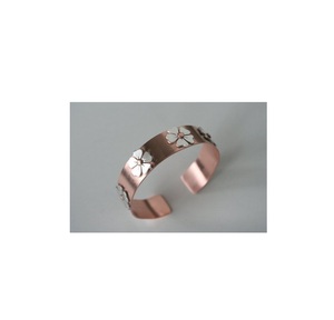 สร้อยข้อมือทองแดงตอกหนาสำหรับบรรเทาอาการปวดข้อดีไซน์แฮนด์เมดสำหรับผู้ชายผู้หญิงใช้การบำบัดสุขภาพในการนั่งสมาธิ - Product Image 1